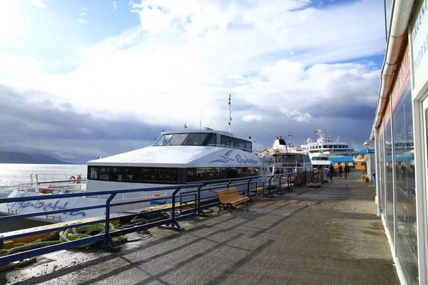 Ushuaia Argentina January 2019 View Ushuaia Port All Ferries Boats — Stock Photo, Image