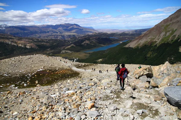 Ushuaia Argentina Paesaggio Turisti Che Camminano Sul Sentiero — Foto Stock