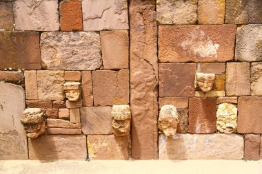 Tiwanaku arkeolojik alanı, Bolivya.