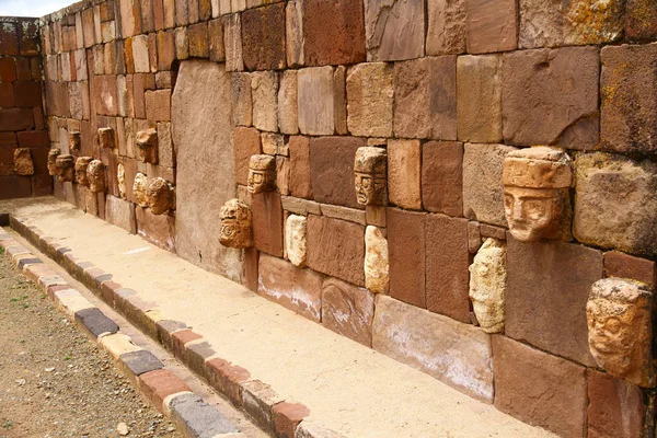 Tiwanaku Arkeologiska Fyndplats Bolivia — Stockfoto