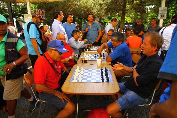 Lidé Hrají Šachy Turnaji Plaza Armas Což Hlavní Náměstí Města — Stock fotografie