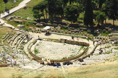 Dionysus Eleuthereus Tiyatrosu Atina 'nın Atina, Atina ve Yunanistan' ın eteklerinde inşa edilen büyük bir tiyatro.
