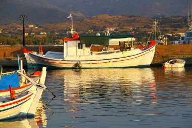 Lesvos, Yunanistan - 24 Ağustos 2018. Molyvos limanından bir manzara 
