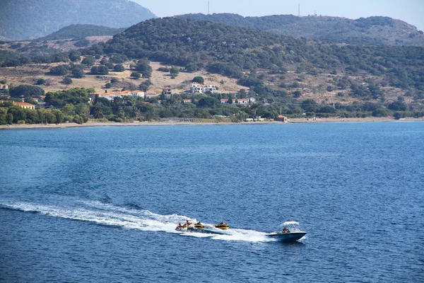 Lesvos ギリシャ August 2018 ウォータースポーツ活動はモリボスビーチで利用できます — ストック写真