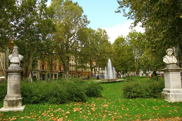 Zagreb Chorvatsko Září2016 Pohled Jednoho Zelených Záhřebských Parků Podzim — Stock fotografie