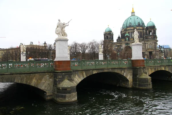 Berlin Cathedral View Schlossbrcke Bridge Berlin — стокове фото