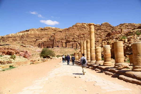 Antikens Stad Petra Jordanien April 2015 Besökare Den Antika Staden — Stockfoto