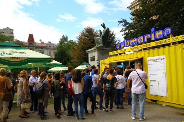 Zagreb Kroatia Września 2016 Widok Festiwalu Hamburgerów Zagrzebiu Stolica Chorwacji — Zdjęcie stockowe