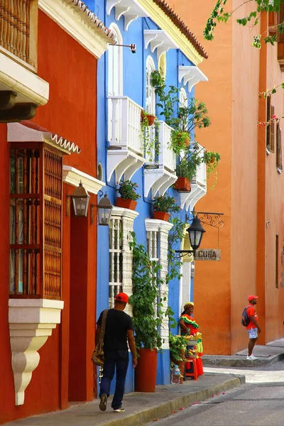 Zicht Kleurrijke Huizen Gevels Van Kleine Stadsgebouwen — Stockfoto