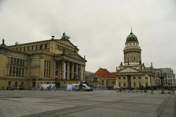 Berlin Germany Fevereiro 2015 Uma Vista Igreja Francesa Praça Gendarmenmarkt — Fotografia de Stock