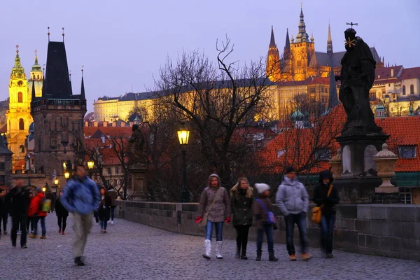 Praag Tsjechië Februari 2015 Karelsbrug Een Historische Brug Moldau — Stockfoto