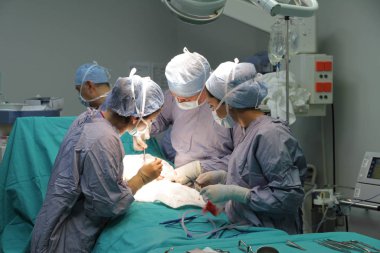 Operation view, cesarean section