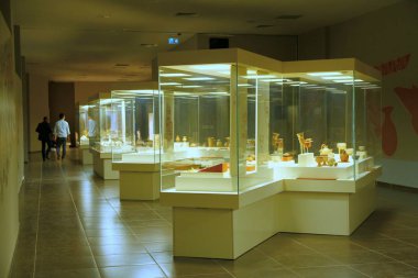 Şanlıurfa Müzesi, Şanlıurfa, Türkiye - 20 Ekim 2018. Arkeoloji müzesinden genel bir görüş. Tüm bulgular kronolojik sırayla gösterilir.