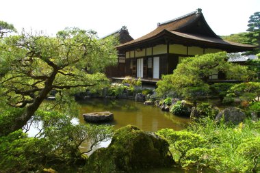 Japonya, Kyoto 'daki bir tapınaktan güzel bir manzara.