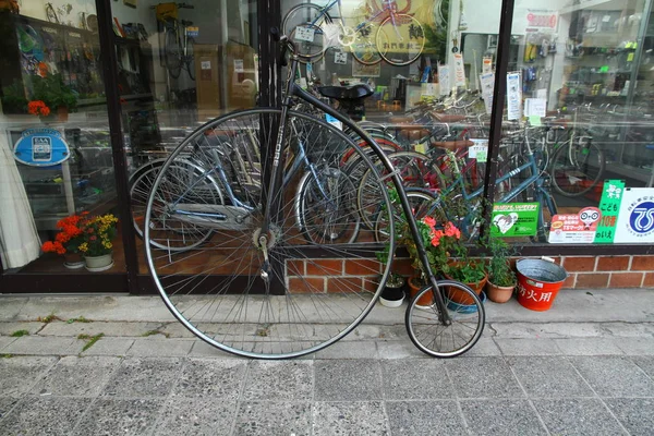 Kyoto Japão Maio 2013 Uma Bicicleta Estilo Antigo Frente Uma — Fotografia de Stock