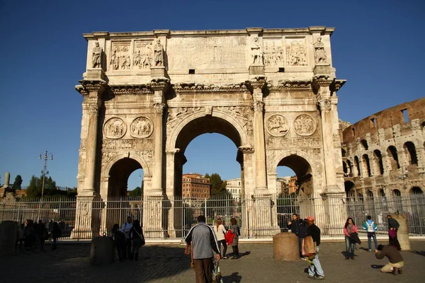 Řím Itálie Listopadu2012 Pohled Arch Constantine Která Jednou Hlavních Turistických — Stock fotografie