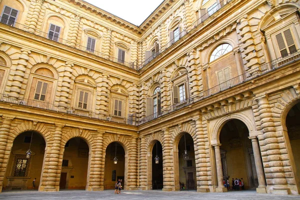 Pátio Palazzo Pitti Florença — Fotografia de Stock