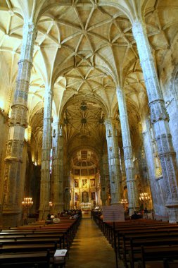 LISBON, PORTUGAL - 24 Nisan 2016. Jeronimos Manastırı Belem bölgesinde yer almaktadır. Bu manastır Unesco Dünya Mirası alanlarından biridir. Ayrıca Vasco de Gama 'nın mezarına da sahip.