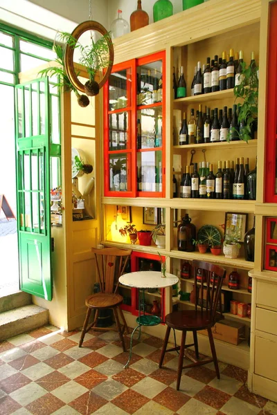 Lisbon Portugalia Kwietnia 2016 Można Pić Smaczne Wina Lizbonie Istnieje — Zdjęcie stockowe