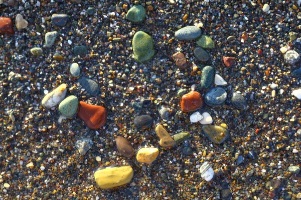 Вид Булыжники Волнах Пляже — стоковое фото