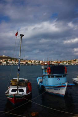 Ayvalik, Balikesir, Türkiye - 29 Kasım 2009. Ayvalik 'teki Cunda adasında balıkçı tekneleri.