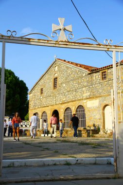 Türkiye 'deki adada şirin evler görünüyor 