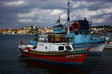Ayvalik, Balikesir, Türkiye - 29 Kasım 2009. Ayvalik 'teki Cunda adasında balıkçı tekneleri.