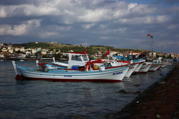 Ayvalik Balikesir Turquia Novembro 2009 Barcos Pesca Costa Ilha Cunda — Fotografia de Stock