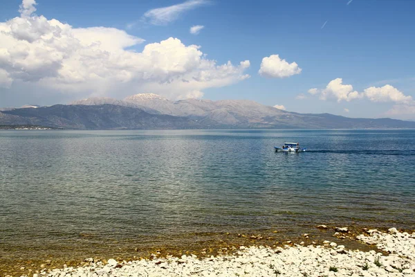 Όμορφη Θέα Του Εθνικού Πάρκου Της Λίμνης Κοβάντα Στην Ισπάρτα — Φωτογραφία Αρχείου