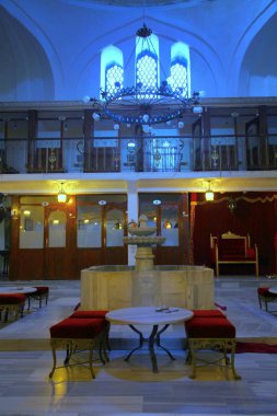 İstanbul, Türkiye - 25 Kasım 2017. İstanbul 'daki Cagaloglu Geleneksel Türk Hamamı' nın iç manzarası. Burası halka açık bir hamam ve turistlerin yanı sıra yerel halk için de popüler..