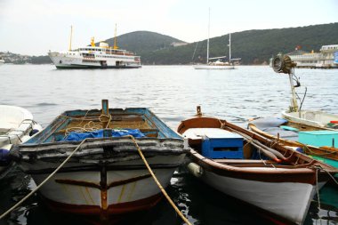  Türkiye 'nin eski bir limanındaki balıkçı teknelerinin yakın görüntüsü