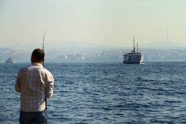 Karaköy, İstanbul - 22 Ekim 2017. Altın Boynuz 'daki feribotlar İstanbul' un sembolleri..