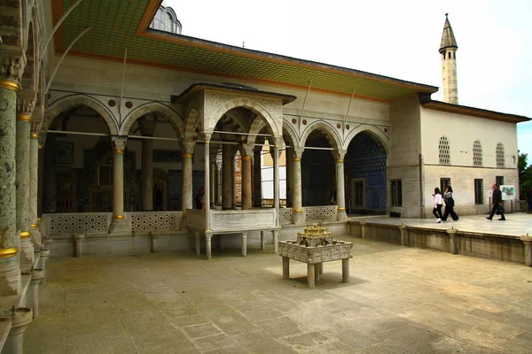 Sultanahmet Istanbul Turquia Maio 2017 Uma Vista Palácio Topkapi — Fotografia de Stock