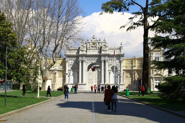 Istanbul Turkey April 2018 View Main Entrance Dolmabahce Palace Istanbul — Stockfoto