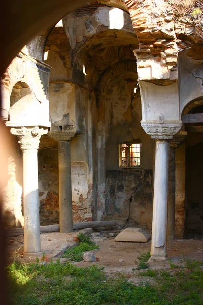 Uitzicht Vanuit Historische Kemerli Kilise Gewelfde Kerk Tirilye Bursa Turkije — Stockfoto