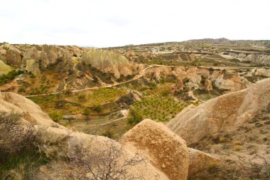 Kapadokya 'nın güzel kaya oluşumları ve peri bacaları, Türkiye. 