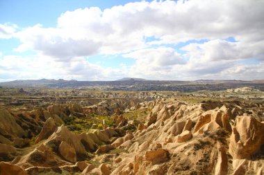 Kapadokya 'nın güzel kaya oluşumları ve peri bacaları, Türkiye. 
