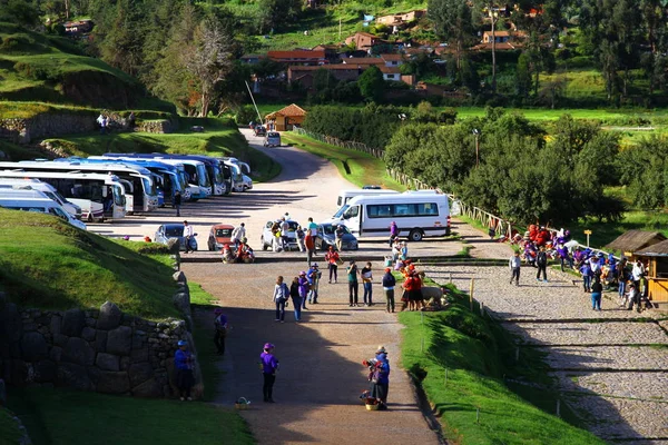 Fortaleza Sacsayhuamana Cusco Perú Marzo 2019 Una Vista Entrada Estacionamiento —  Fotos de Stock