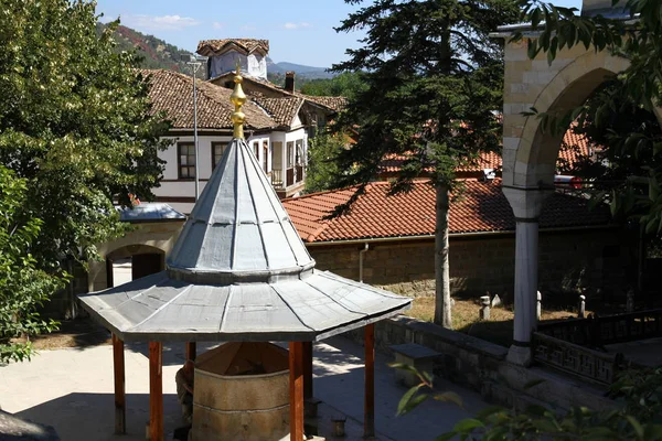 Vista Del Antiguo Patio Con Edificios Antiguos Turquía —  Fotos de Stock