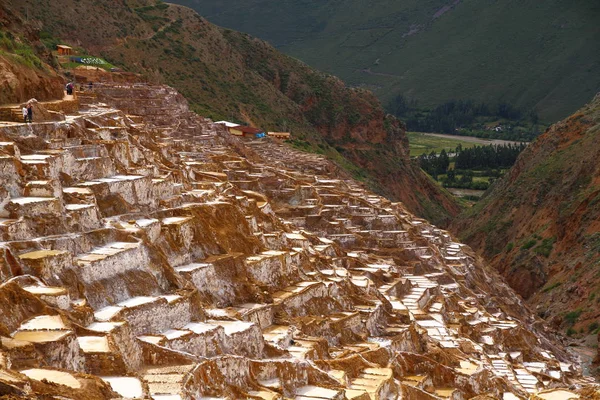 View Terraces Salt Pools Maras Salt Mines Which Situated Sacred — 스톡 사진