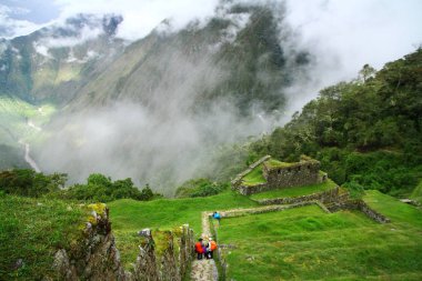 Machu Picchu Antik Şehir, Urubamba Nehri Vadisi, Peru. 15. yüzyıldan kalma bir İnka kalesi olan Machu Picchu, Peru 'nun güneyindeki Doğu Cordillera' da yer almaktadır..