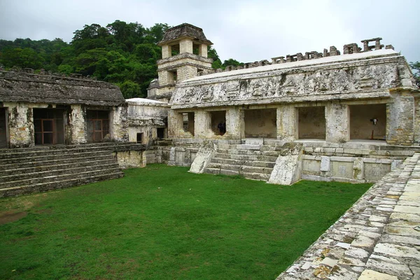 Palenque Mayan Ruins墨西哥恰帕斯 恰帕斯的帕伦克古玛雅遗址 — 图库照片