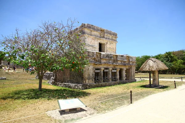 Widok Ruin Majów Tulum Stanowisko Archeologiczne Które Jest Jednym Najlepiej — Zdjęcie stockowe