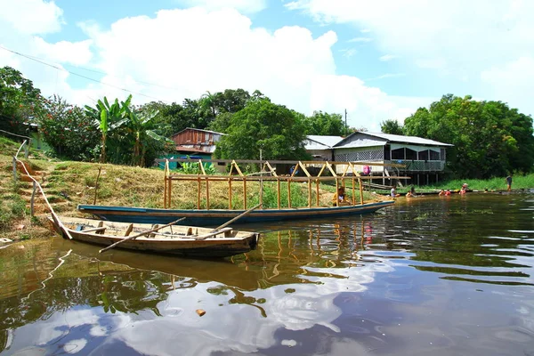 Amazon River Iquitos Peru April 2019 View Riverside Inhabitants Amazon — Stock Photo, Image