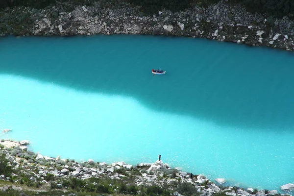 Laguna Paron Και Βουνά Γύρω Από Huascaran Εθνικό Πάρκο Περού — Φωτογραφία Αρχείου