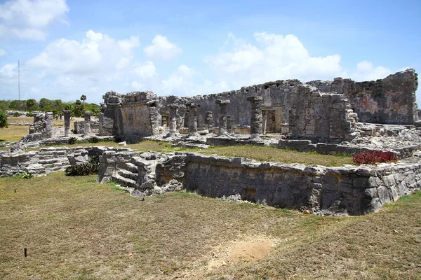 Uma Vista Das Ruínas Maias Sítio Arqueológico Tulum Que Dos — Fotografia de Stock