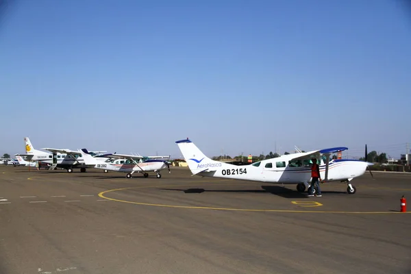 Nazca Peru Abril 2019 Aviões Cessna Estão Esperando Aeroporto Regional — Fotografia de Stock