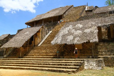 Ek Balam Maya Harabeleri, Yucatan, Meksika - 7 Haziran 2019. Akropolis, Yucatan Yarımadası 'ndaki Ek-balam arkeolojik sahasının ana piramididir..