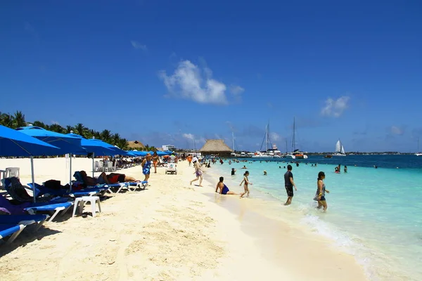 妇女岛 墨西哥坎昆 2019年6月5日 妇女岛 Isla Mujeres 妇女岛 是墨西哥加勒比海的一个岛屿 拥有美丽的沙滩 世界上有水晶水 — 图库照片