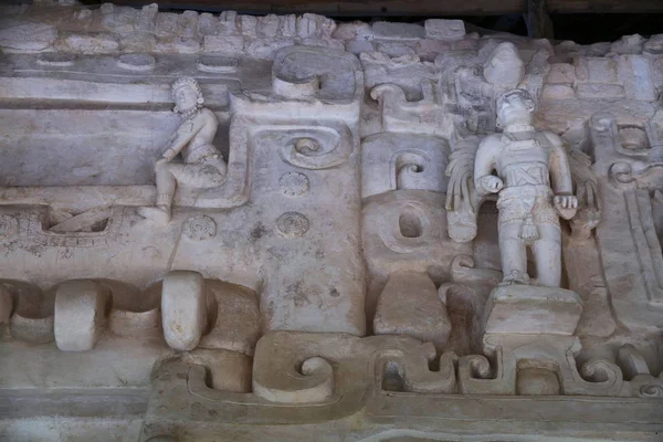 Majowskie Rzeźby Ołtarza Jaguara Piramidzie Akropolu Stanowisku Archeologicznym Balam Meksyk — Zdjęcie stockowe